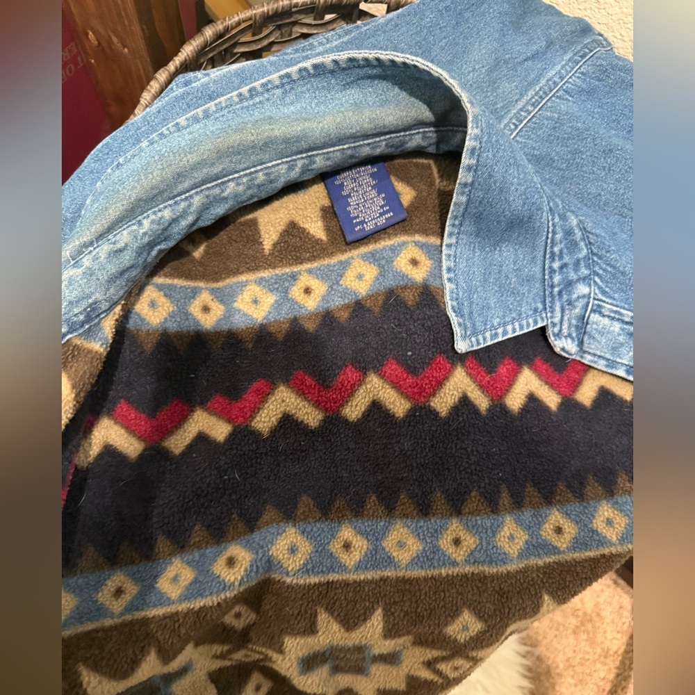 Basic Editions Blue Denim Jacket with Patterned Lining - Picture 2 of 6